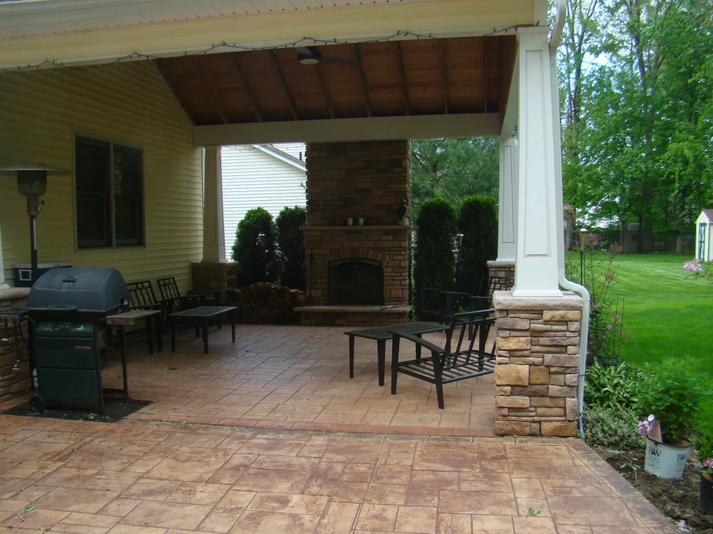 Covered-fireplace-patio-3