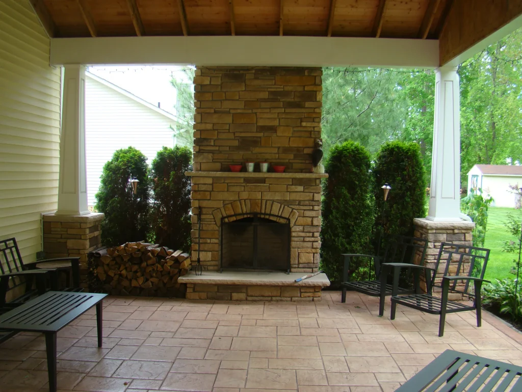 Covered-fireplace-patio-4